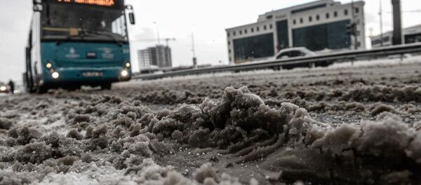 İstanbul'da yoğun kar yağışı - Sputnik Türkiye