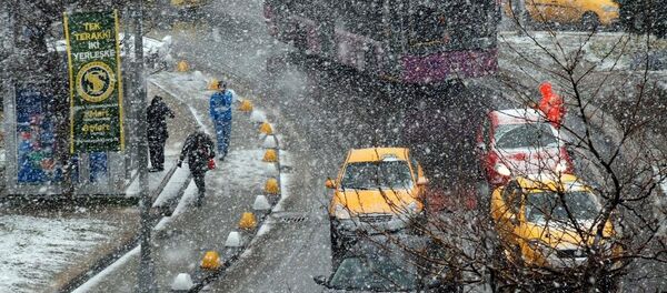 İstanbul'da kar yağışı - Sputnik Türkiye