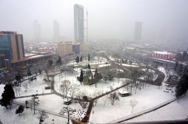 İstanbul'da kar kar yağısı - Sputnik Türkiye