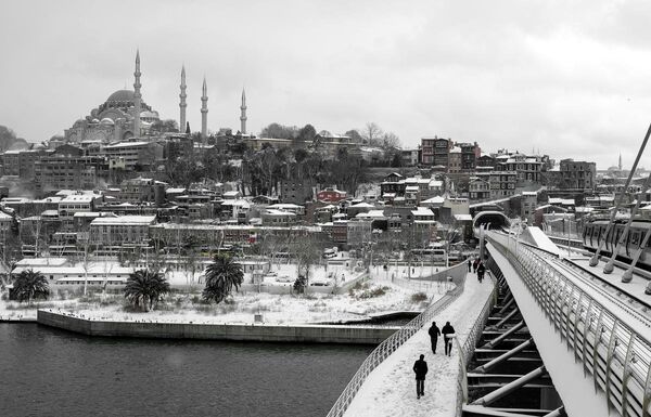 İstanbul'da kar yağışı - Sputnik Türkiye