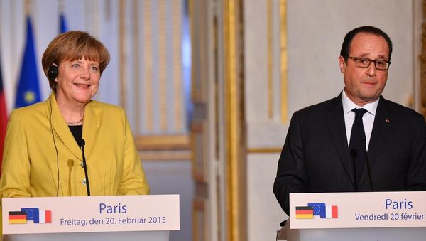Fransa Cumhurbaşkanı François Hollande - Almanya Başbakanı Angela Merkel - Sputnik Türkiye