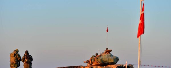 Genelkurmay Başkanlığı, Şah Fırat Operasyonunun başlangıç evresindeki intikal esnasında bir personelin geçirdiği kaza sonucu şehit olduğunu açıkladı. - Sputnik Türkiye