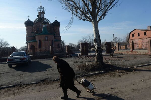 Donetsk yakınlarındaki Oktyabrskiy kasabası - Sputnik Türkiye