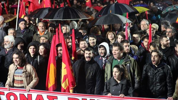 Yunanistan'ın başkenti Atina'da, Yunanistan Komünist Partisi (KKE) tarafından hükümet karşıtı bir gösteri düzenlendi. - Sputnik Türkiye