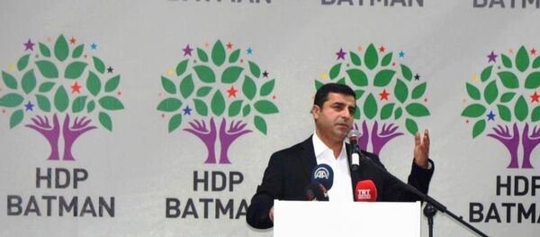 HDP Eş Genel Başkanı Selahattin Demirtaş - Sputnik Türkiye