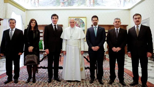 Irak Kürt Bölgesel Yönetimi (IKBY) Başbakanı Neçirvan Barzani  - Papa Francis - Sputnik Türkiye
