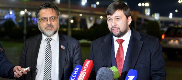 Lugansk Halk Cumhuriyeti'nin Ukrayna Temas Grubu Yetkili Temsilcisi Vladislav Deynego - Donetsk Halk Cumhuriyeti'nin Ukrayna Temas Grubu Yetkili Temsilcisi Denis Puşilin - Sputnik Türkiye