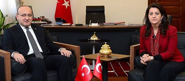 Pervin Buldan - Yalçın Akdoğan - Sputnik Türkiye