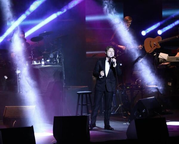 Ünlü Rus müzisyen Alexander Kogan hayranlarıyla buluştu. - Sputnik Türkiye