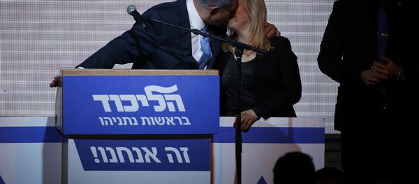 İsrail Başbakanı Benyamin Netanyahu ve  eşi Sara Netanyahu - Sputnik Türkiye