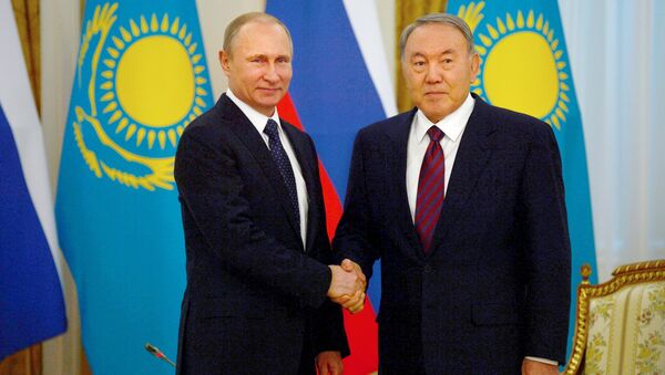 Rusya Devlet Başkanı Vladimir Putin- Kazakistan Devlet Başkanı Nursultan Nazarbayev - Sputnik Türkiye