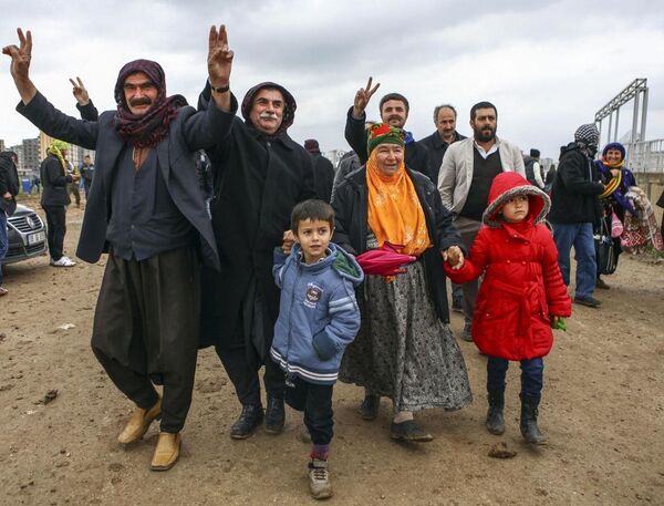 Diyarbakır, Nevruz'u kutladı - Sputnik Türkiye