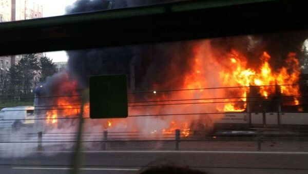 İstanbul'da metrobüs yangını - Sputnik Türkiye