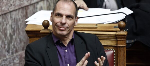 The Prospect dergisi, Yunanistan’da SYRIZA’nın ocakta elde ettiği seçim zaferinde payının azımsanamayacağını vurguladığı Varufakis’in kendisini ‘kazara ekonomist’ olarak tanımladığını anımsattı. The Prospect dergisi, Yunanistan’da SYRIZA’nın ocakta elde ettiği seçim zaferinde payının azımsanamayacağını vurguladığı Varufakis’in kendisini ‘kazara ekonomist’ olarak tanımladığını anımsattı. - Sputnik Türkiye