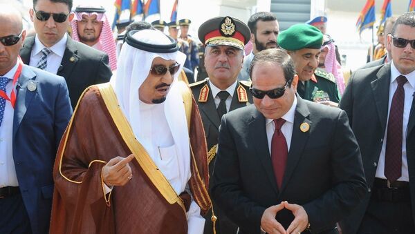 Suudi Arabistan Kralı Selman bin Abdulaziz- Mısır Cumhurbaşkanı Abdulfettah el Sisi - Sputnik Türkiye