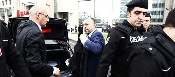 İstanbul Barosu Başkanı Ümit Kocasakal  Çağlayan Adliyesi'ne geldi. - Sputnik Türkiye