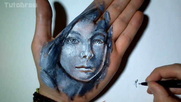 Vücut boyama sanatı: el içindeki üç boyutlu yüz - Sputnik Türkiye