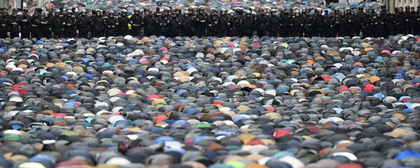 Dünya'da 2050'de Müslüman nüfus, Hristiyan nüfusun sayısına yaklaşacak - Sputnik Türkiye