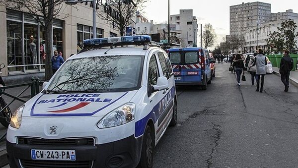 Fransa'nın başkenti Paris'te biri Türk asıllı iki kişi patlayıcı madde taşıdıkları gerekçesiyle tutuklandı. - Sputnik Türkiye