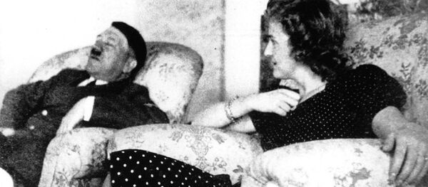 Nazi lideri Adolf Hitler ve Eva Braun - Sputnik Türkiye