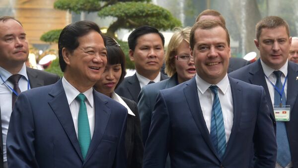Rusya Başbakanı Dmitriy Medvedev ve Vietnam Başbakanı Nguyen Tan Dung - Sputnik Türkiye