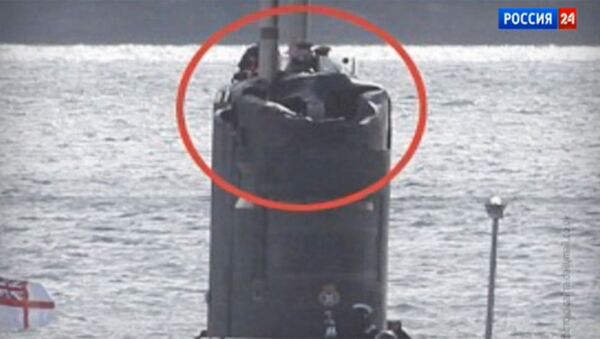 İngiliz denizaltı buz kütlesine çarptı - Sputnik Türkiye