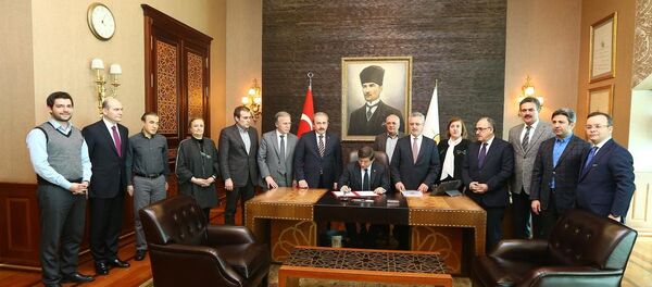 Başbakan Ahmet Davutoğlu - Sputnik Türkiye