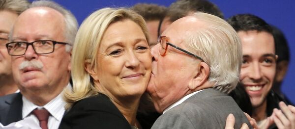 Marine Le Pen - Jean-Marie Le Pen Marine Le Pen - Jean-Marie Le Pen - Sputnik Türkiye