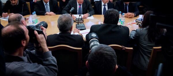 Suriyeli tarafların Moskova'daki görüşmeleri - Sputnik Türkiye