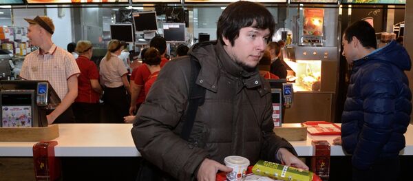 Rusya'da bir McDonald's restoranı - Sputnik Türkiye