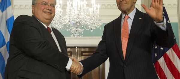 ABD Dışişleri Bakanı John Kerry ve Yunanistan Dışişleri Bakanı Nikos Kotzias - Sputnik Türkiye