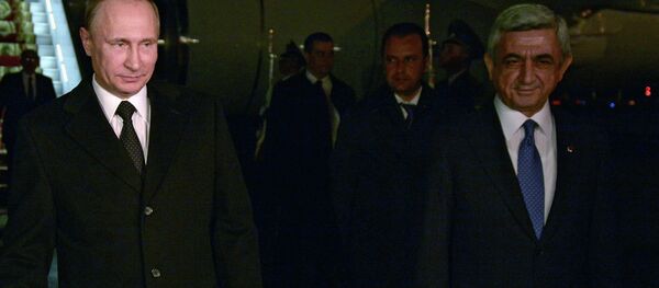 Rusya Devlet Başkanı Vladimir Putin ve Ermenistan Devlet Başkanı Serj Sarkisyan - Sputnik Türkiye