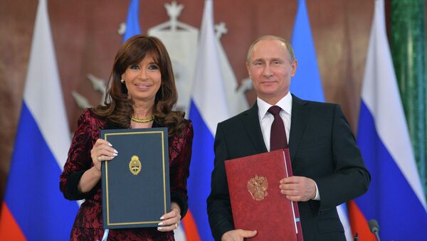 Rusya Devlet Başkanı Vladimir Putin ve Arjantin Devlet Başkanı Cristina Fernandez de Kirchner - Sputnik Türkiye