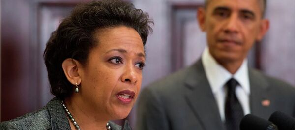 ABD Adalet Bakanı Loretta Lynch ve ABD Başkanı Barack Obama - Sputnik Türkiye
