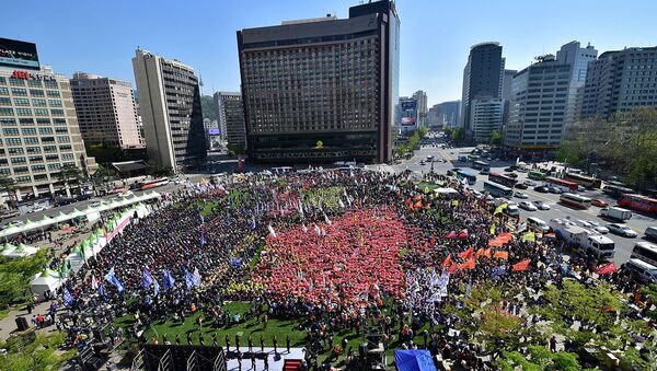 Güney Kore'de protesto gösterisi - Sputnik Türkiye