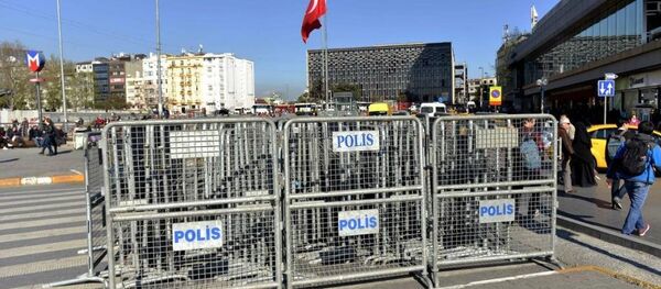 1 Mayıs polis barikatları - Sputnik Türkiye