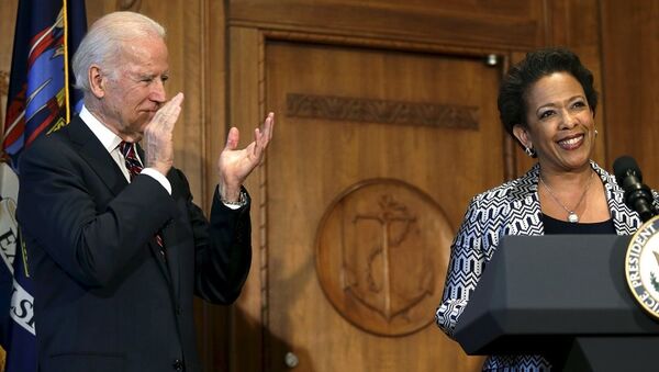 ABD'nin ilk siyahi kadın Adalet Bakanı Loretta Lynch - Sputnik Türkiye