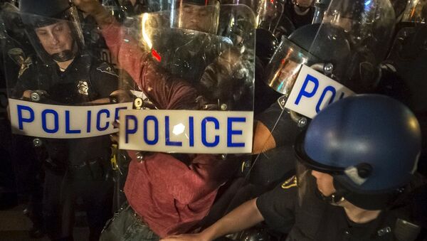 ABD'de polis şiddeti karşıtı gösteriler - Sputnik Türkiye