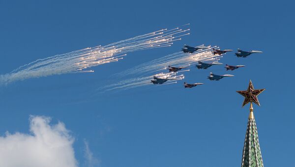 Su-27 tipi ve MiG-29 tipi avcı uçakları - Sputnik Türkiye