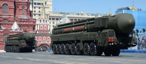 PC-24 Yars isimli sistemlerin taşıma ve fırlatma konteynerleri - Sputnik Türkiye