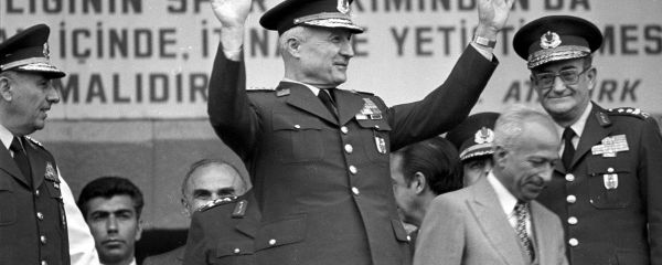 Kenan Evren - Sputnik Türkiye