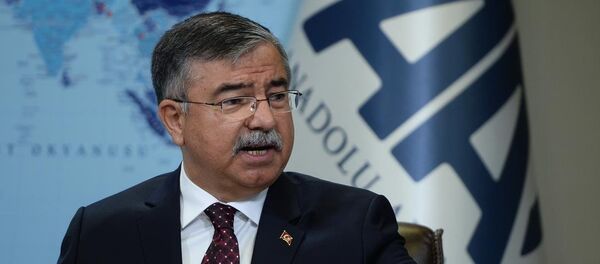 İsmet Yılmaz - Sputnik Türkiye