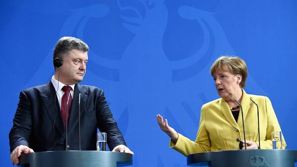 Angela Merkel & Pyotr Poroşenko - Sputnik Türkiye