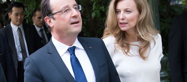 Fransa Cumhurbaşkanı François Hollande- Eski First Lady Valerie Trierweiler - Sputnik Türkiye