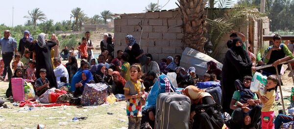 Ramadi'de 25 bin kişi kaçtı Ramadi'de 25 bin kişi kaçtı - Sputnik Türkiye
