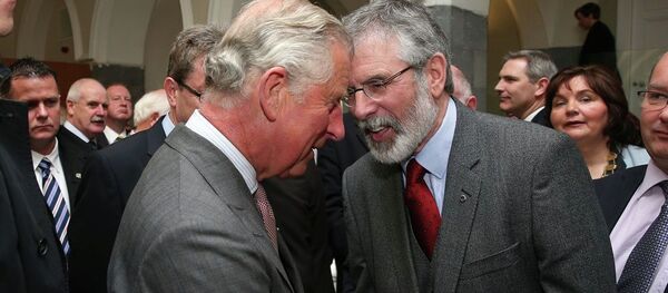 Prens Charles & Gerry Adams - Sputnik Türkiye