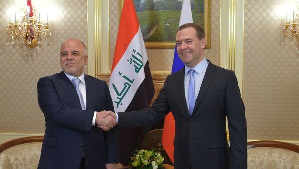 Rus Başbakan Dmitriy Medvedev ve Irak Başbakanı Haydar el İbadi - Sputnik Türkiye