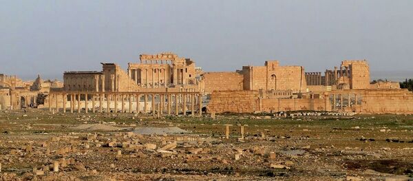 Medeniyetlerin buluşma noktası olan Palmira'nın mimarisinde Roma ve Pers etkisi görülüyor. - Sputnik Türkiye