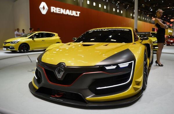 Fuarda Renault Sport R.S. 01 modelini tanıttı. - Sputnik Türkiye