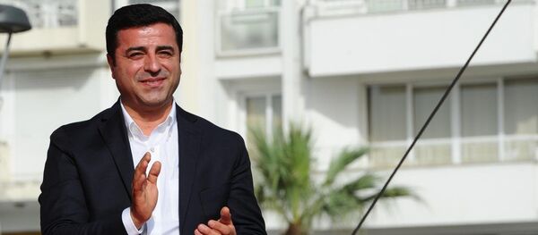 HDP Eş Genel Başkanı Selahattin Demirtaş - Sputnik Türkiye